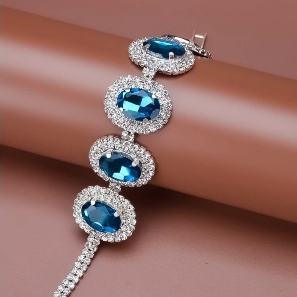 🌟Rhinestone Decor Bracelet Blue Silver Crystals